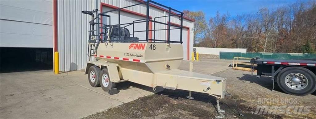 Finn T120 裝料斗、鼓風機和升降機