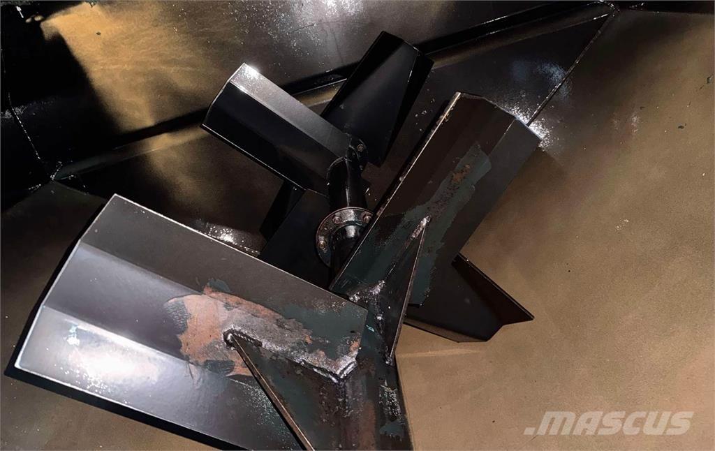 Finn T120 裝料斗、鼓風機和升降機