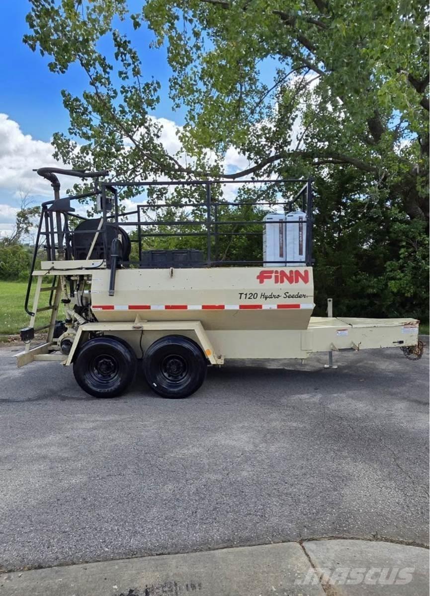 Finn T120 裝料斗、鼓風機和升降機