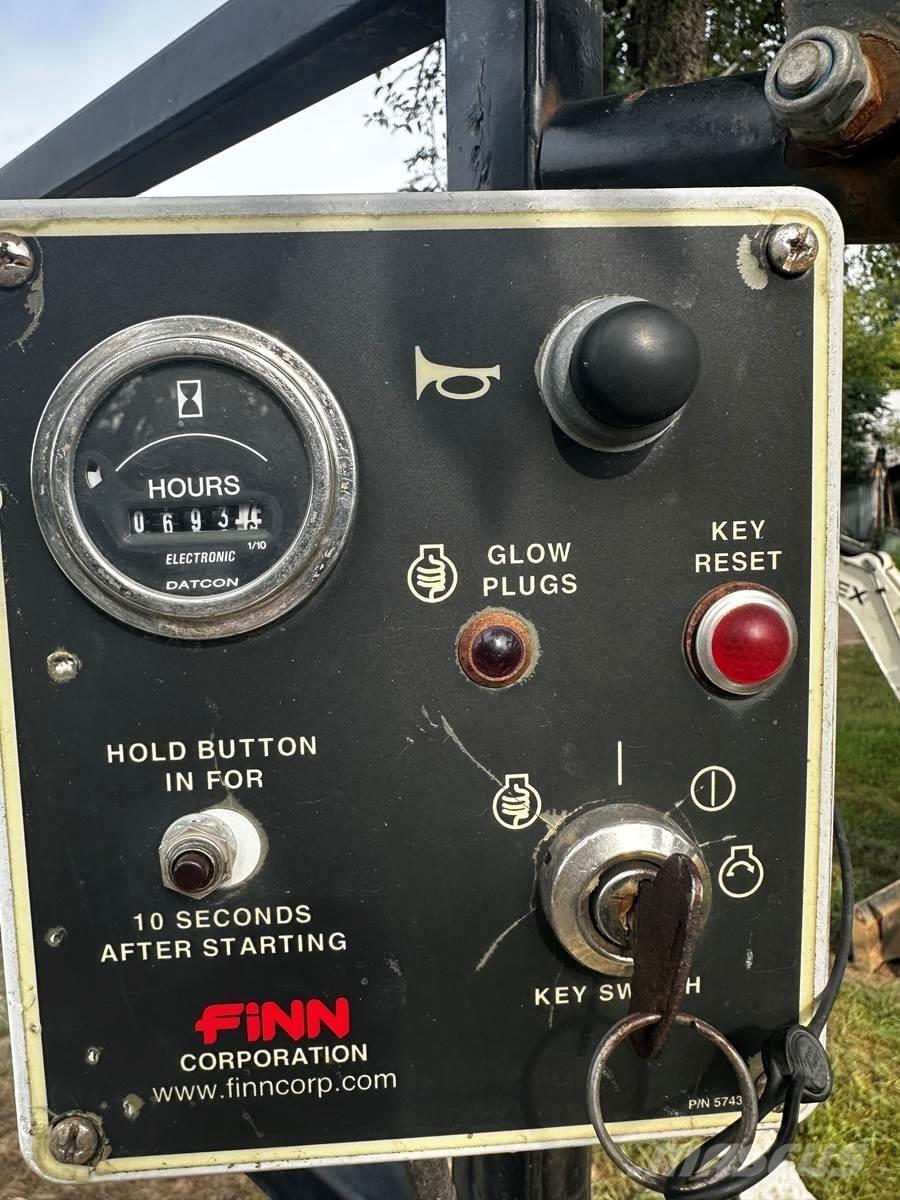 Finn T120 裝料斗、鼓風機和升降機