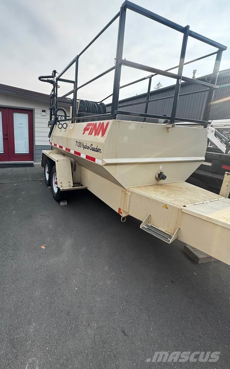 Finn T120 裝料斗、鼓風機和升降機