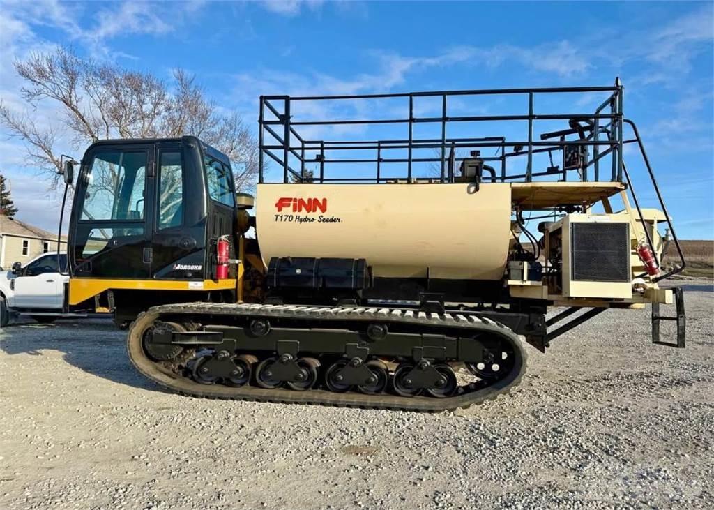 Finn T170 裝料斗、鼓風機和升降機