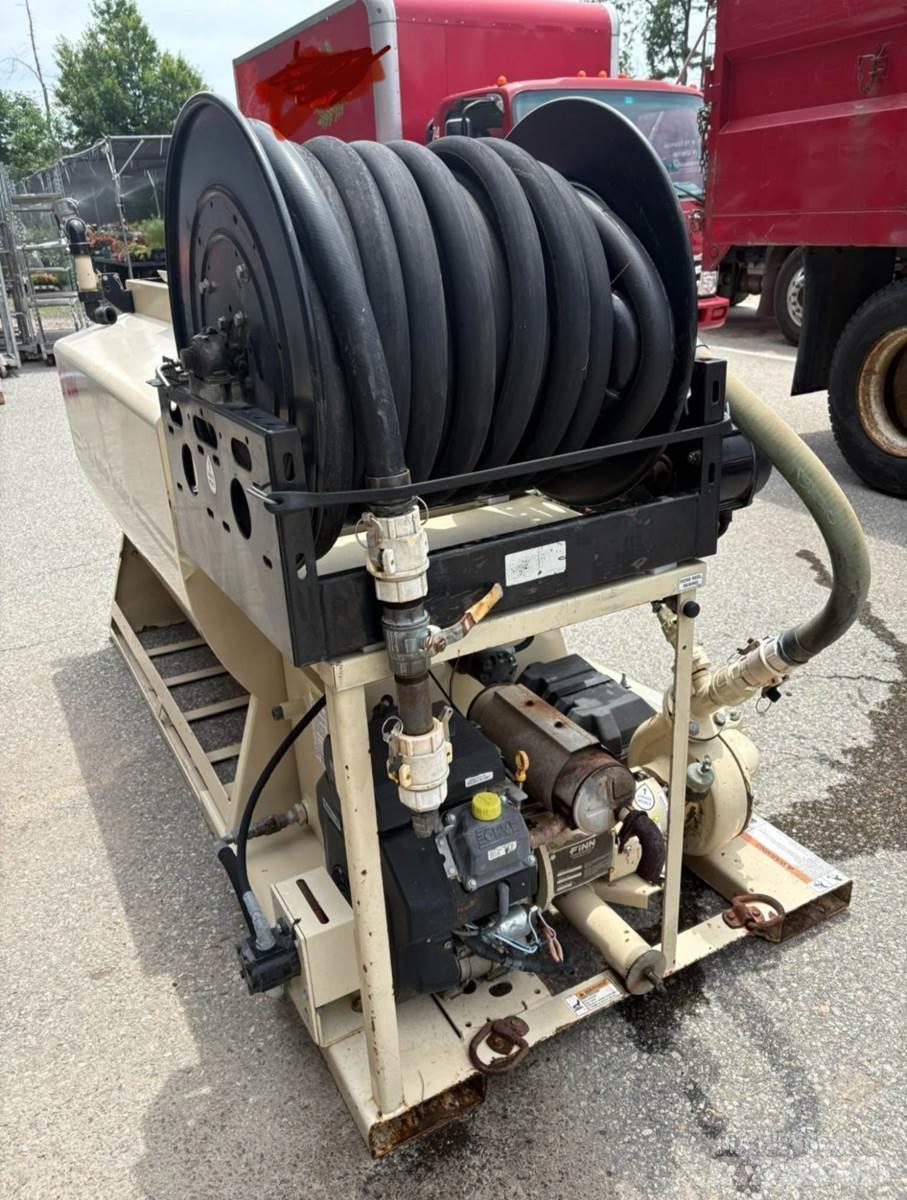 Finn T30 裝料斗、鼓風機和升降機