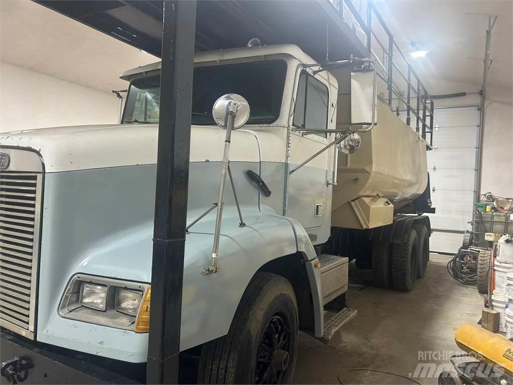 Finn T330 裝料斗、鼓風機和升降機