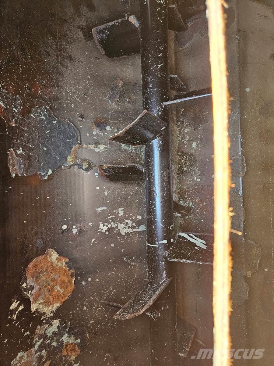 Finn T330 裝料斗、鼓風機和升降機