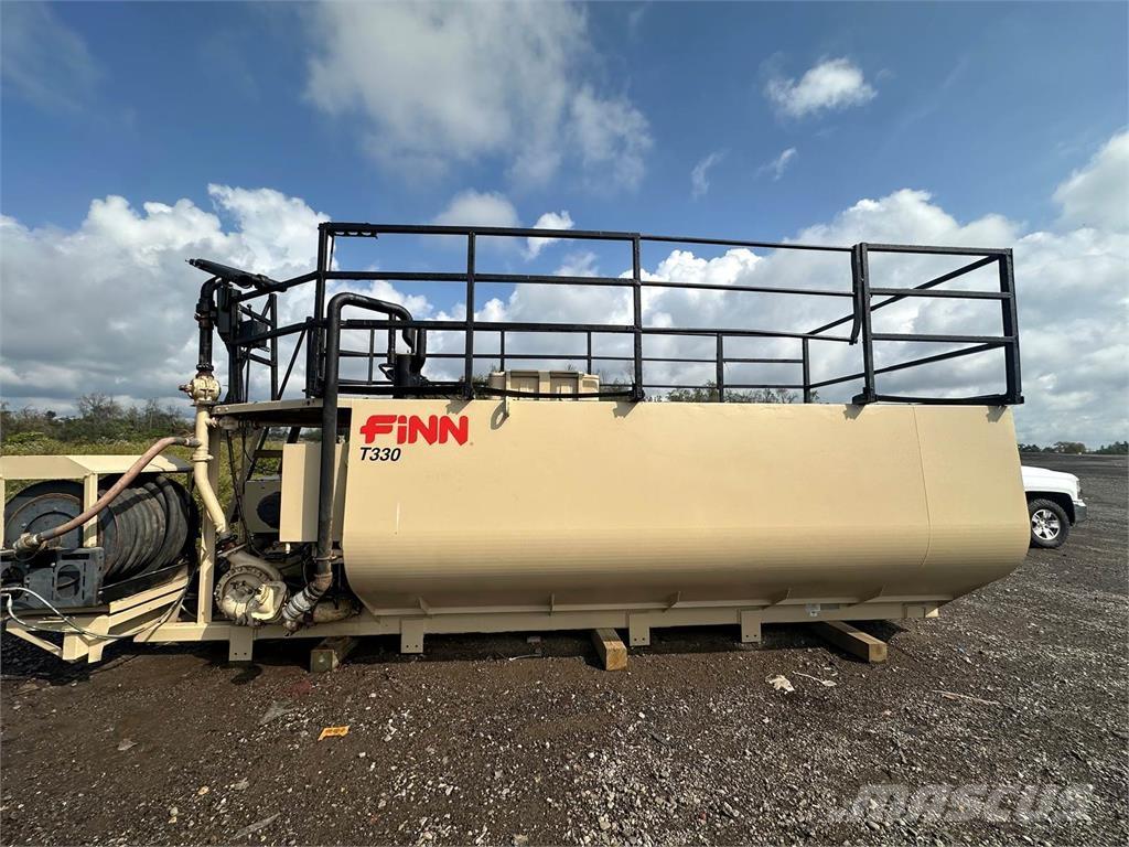 Finn T330 裝料斗、鼓風機和升降機