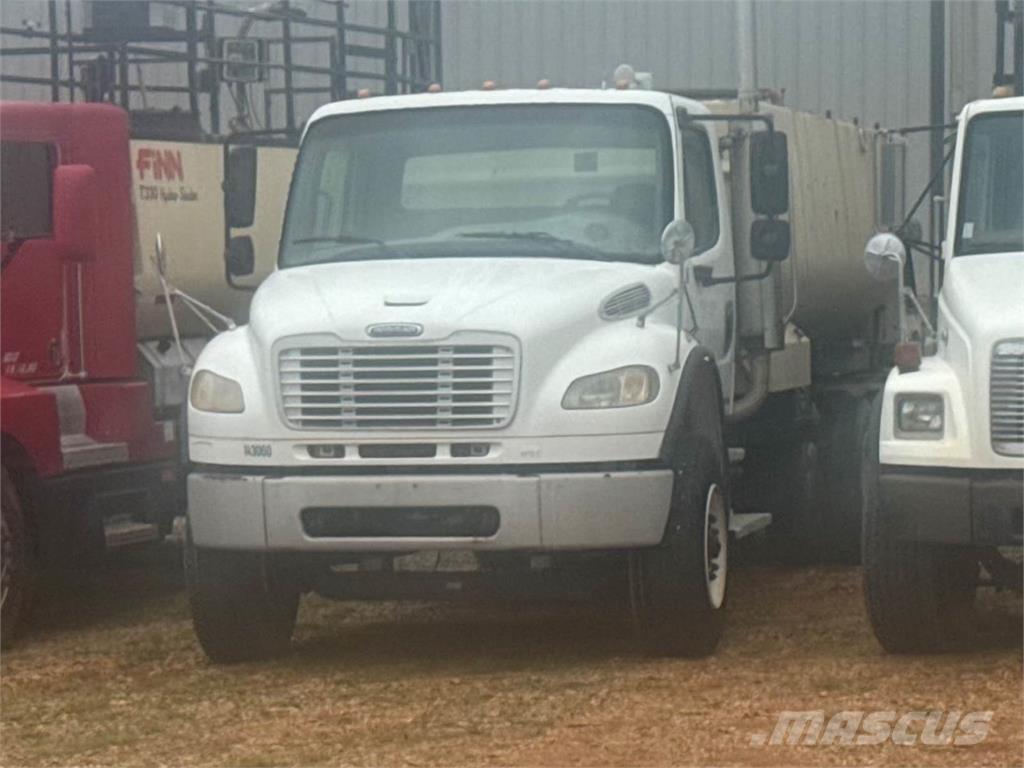 Finn T330 裝料斗、鼓風機和升降機