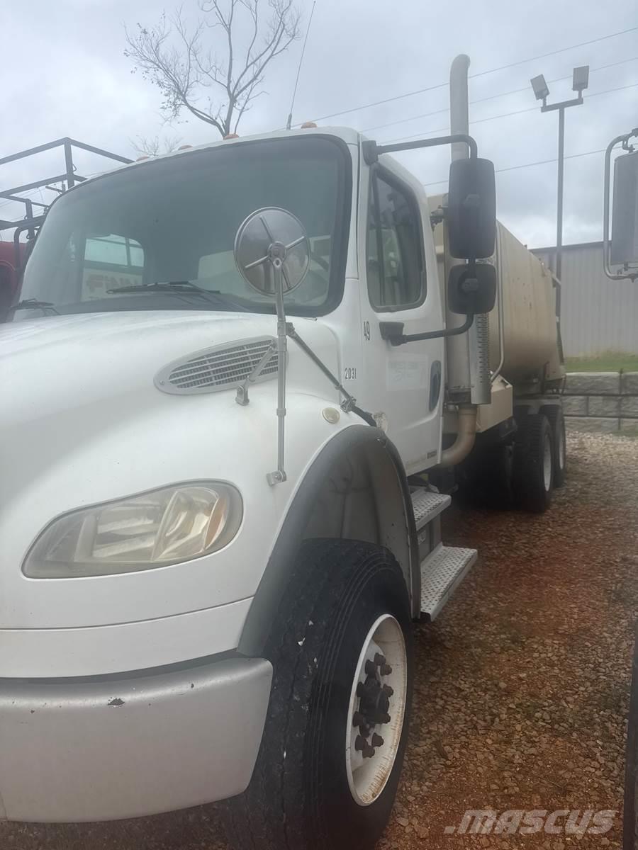 Finn T330 裝料斗、鼓風機和升降機