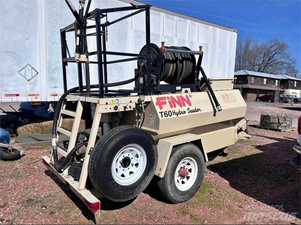 Finn T60T 裝料斗、鼓風機和升降機