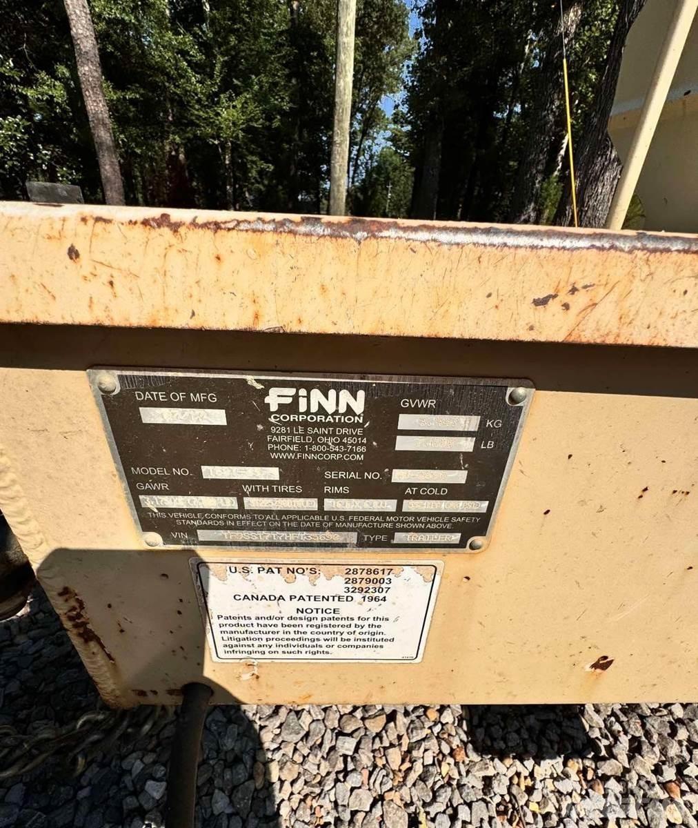 Finn T60T 裝料斗、鼓風機和升降機