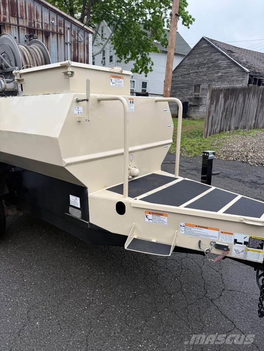 Finn T60T 裝料斗、鼓風機和升降機