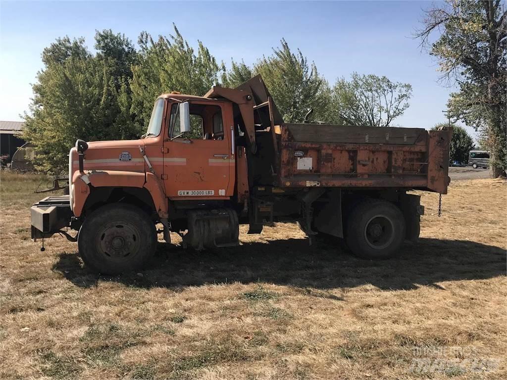 Ford 8000 傾卸式卡車