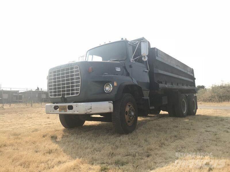 Ford 8000 傾卸式卡車