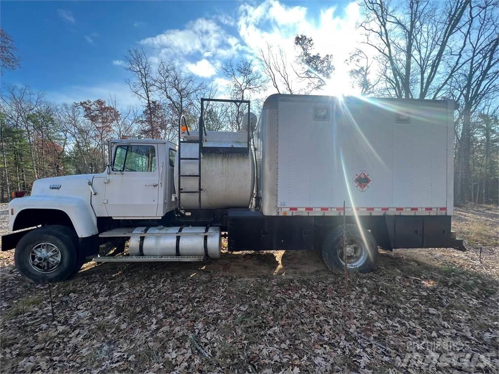 Ford 8000 都市/通用型車輛
