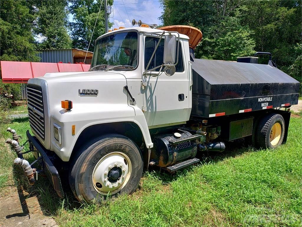 Ford 8000 運油車