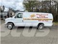 Ford E-250 迷你巴士