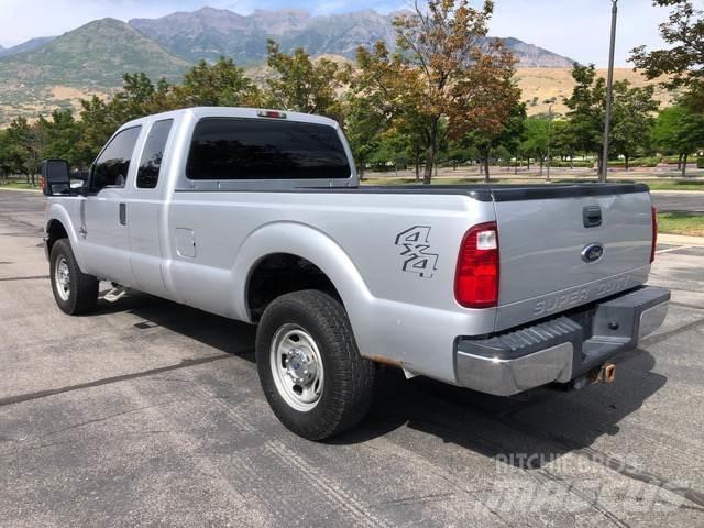 Ford F-250 皮卡.傳統半斗卡車/側卸板