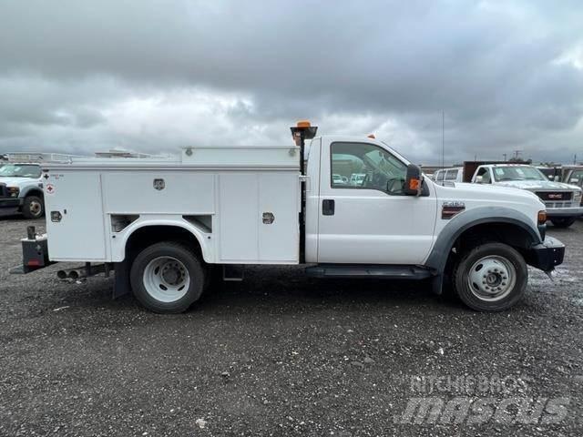 Ford F-450 都市/通用型車輛