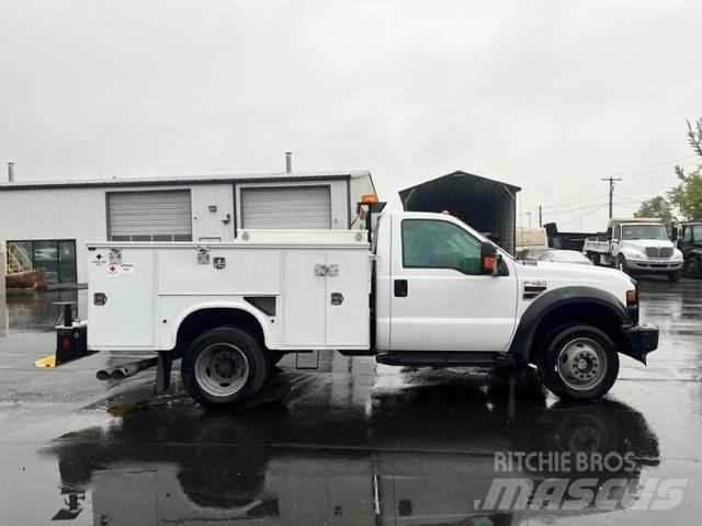Ford F-450 都市/通用型車輛