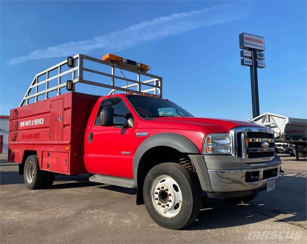 Ford F-550 都市/通用型車輛