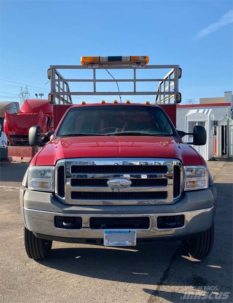 Ford F-550 都市/通用型車輛