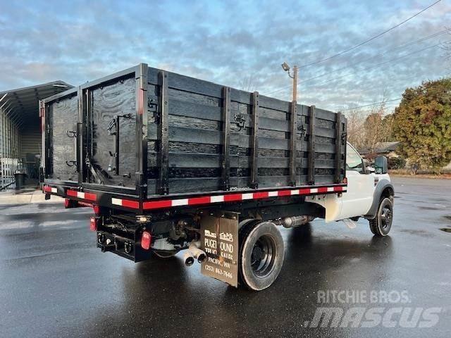 Ford F-550 傾卸式卡車