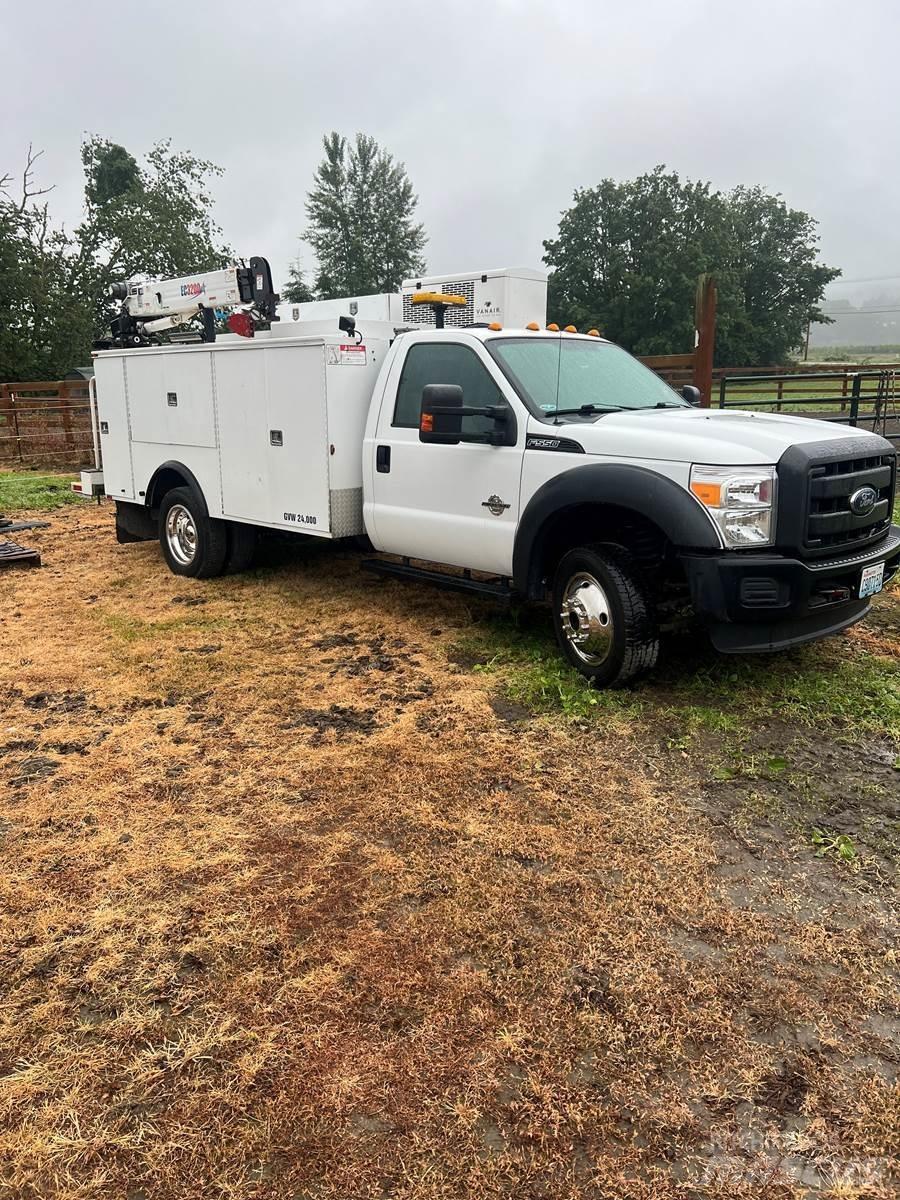 Ford F - 550 都市/通用型車輛