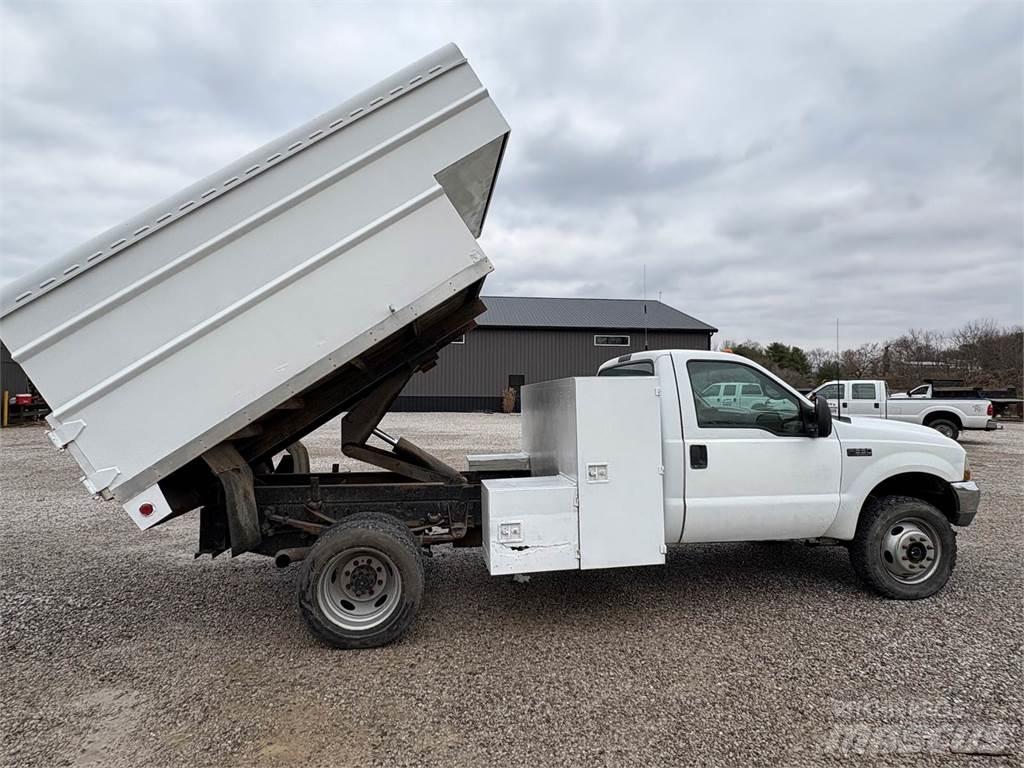 Ford F-550 都市/通用型車輛