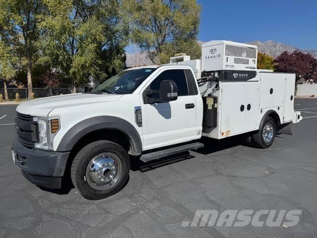 Ford F-550 都市/通用型車輛