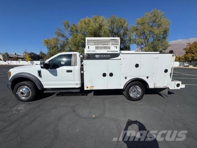 Ford F-550 都市/通用型車輛