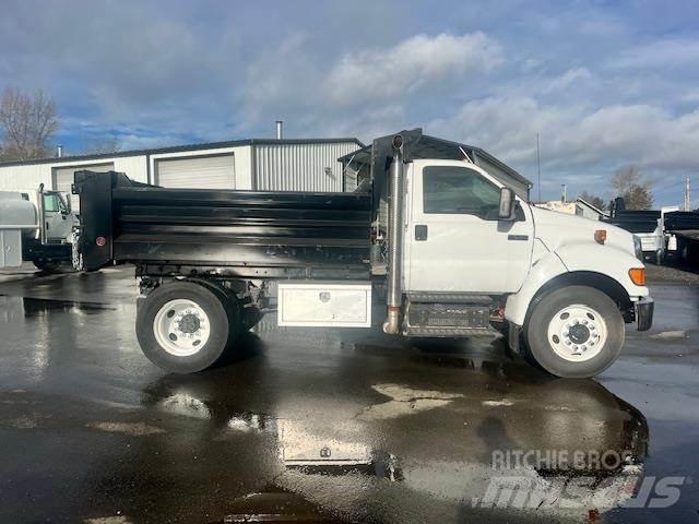 Ford F-650 商用底盤車