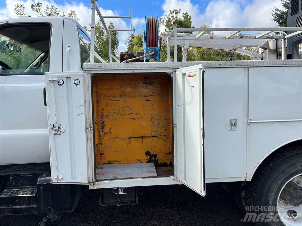 Ford F-650 都市/通用型車輛