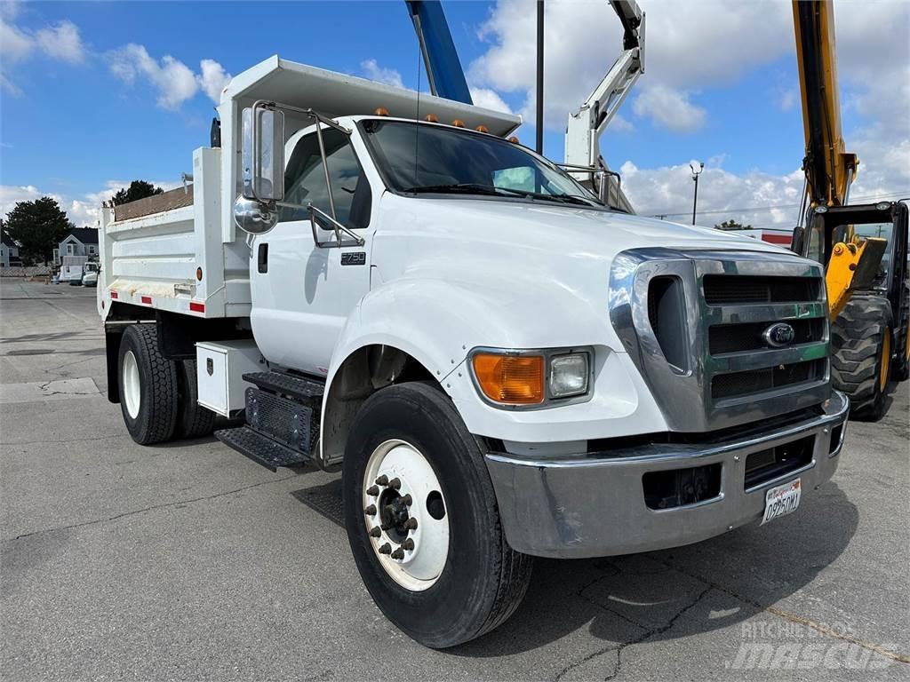 Ford F-750 傾卸式卡車
