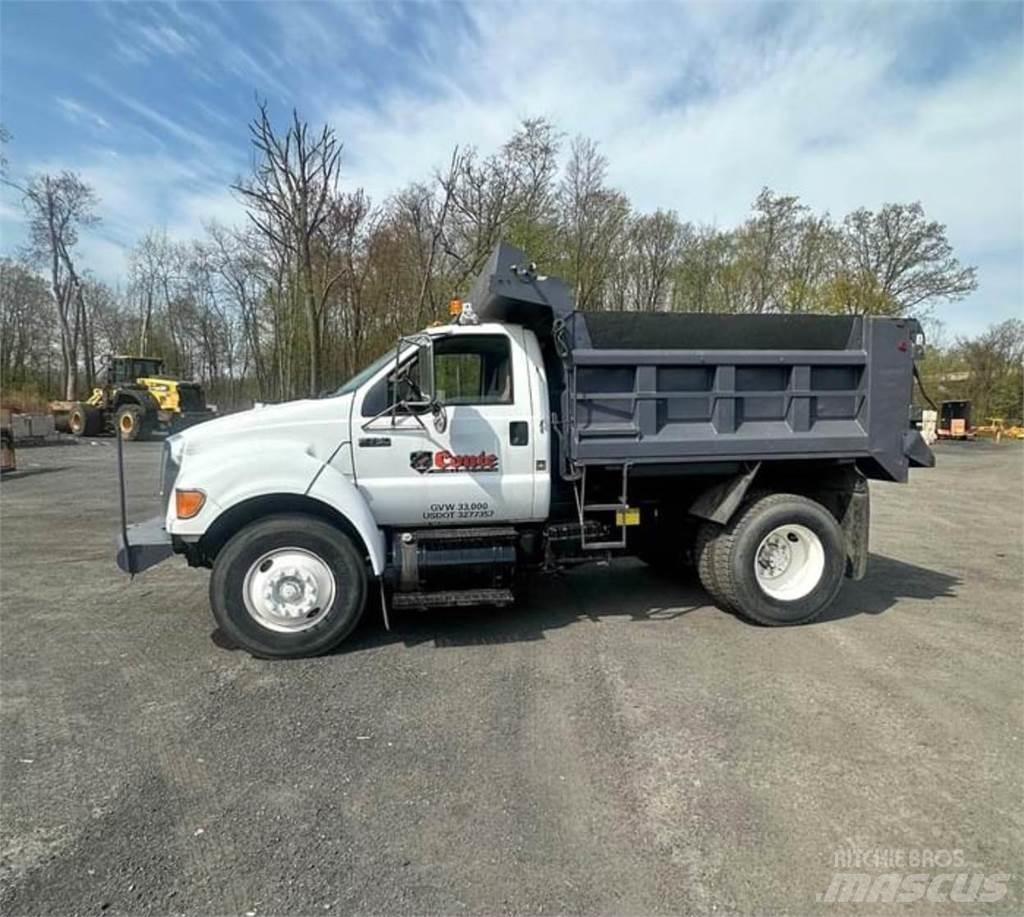Ford F-750 傾卸式卡車