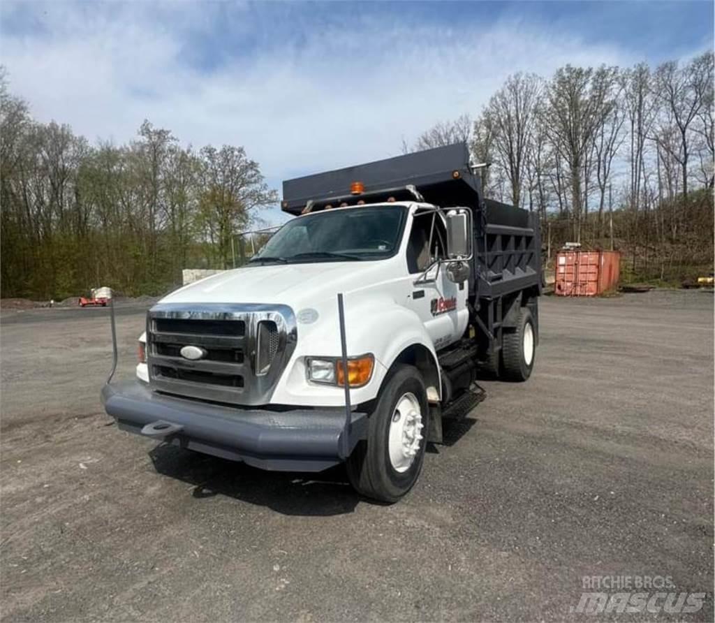 Ford F-750 傾卸式卡車