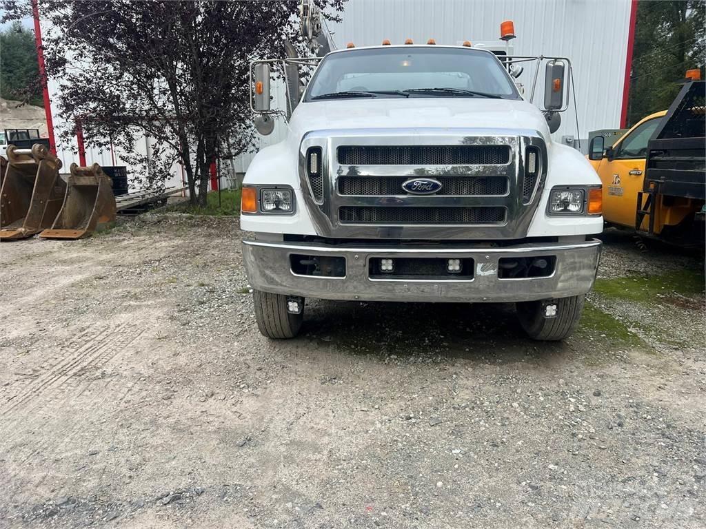 Ford F-750 都市/通用型車輛