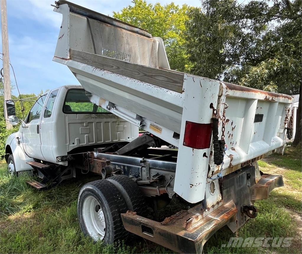 Ford F-750 傾卸式卡車