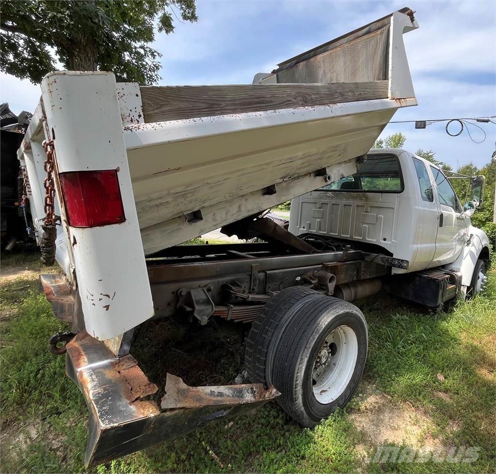 Ford F-750 傾卸式卡車