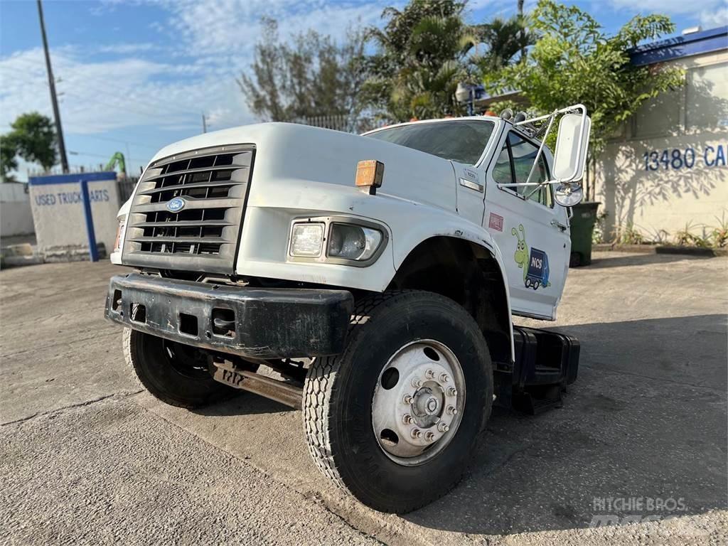 Ford F-800 其他組件