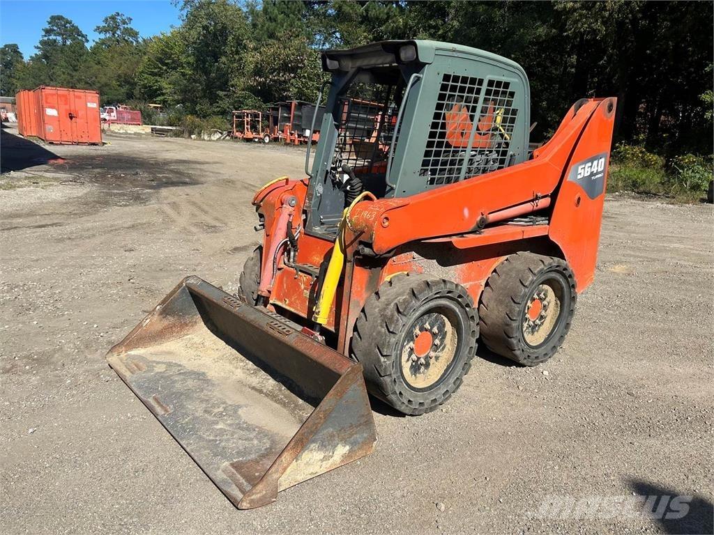 Gehl 5640E 推土機