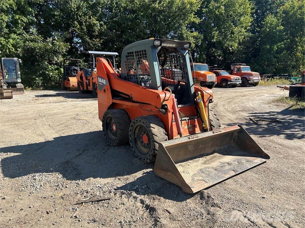 Gehl 5640E 推土機