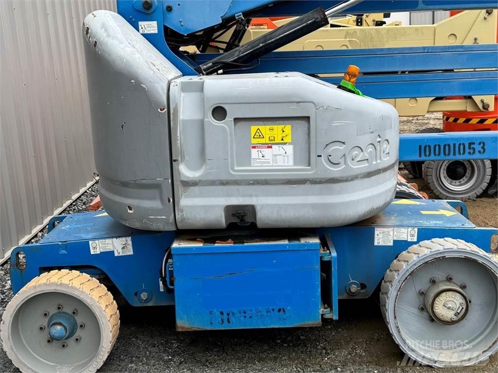 Genie Z45 曲臂高空作業車