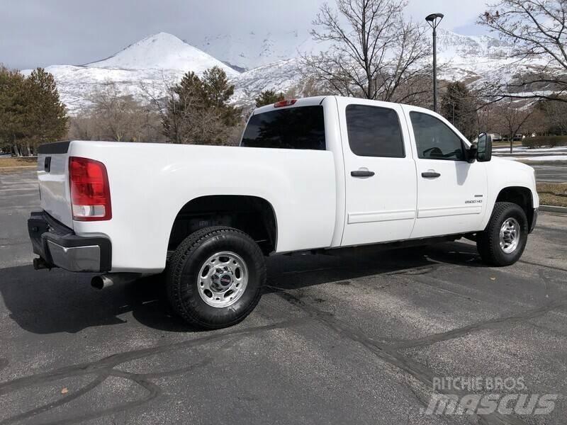 GMC 2500HD 皮卡.傳統半斗卡車/側卸板