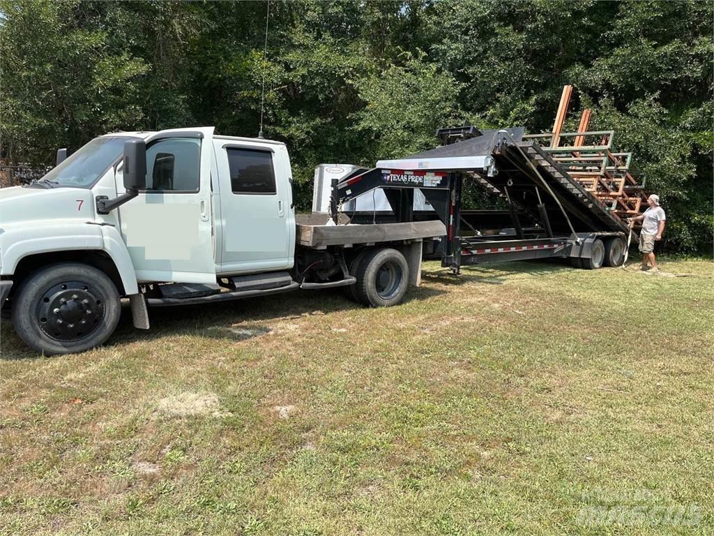 GMC C4500 平板式/側卸式卡車