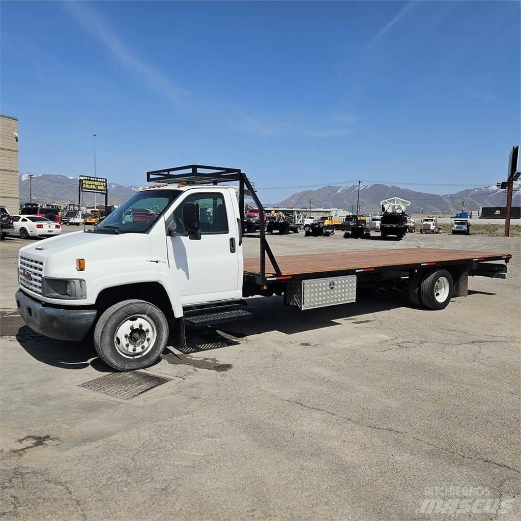 GMC C5500 平板式/側卸式卡車