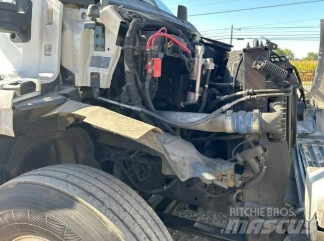 GMC C7500 卡車裝載高空作業車