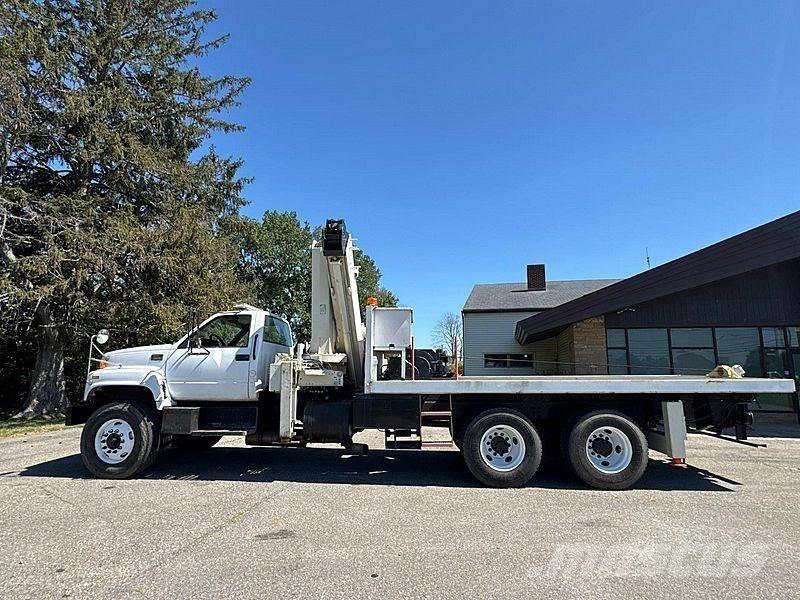 GMC C8500 木材起重機