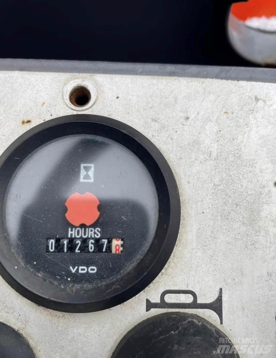 Hamm HD12 單輪滾壓機