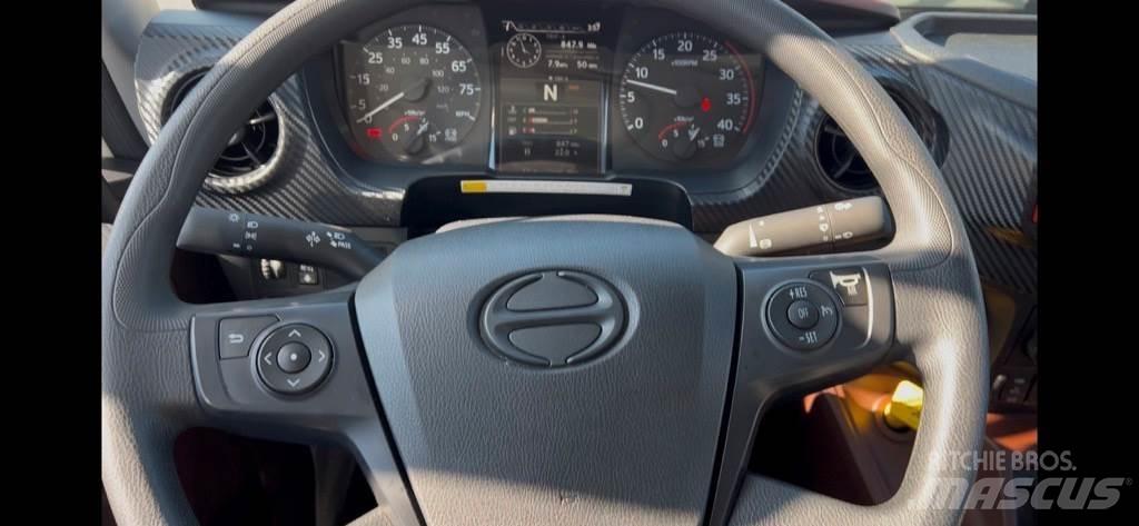 Hino L6 貨箱式卡車