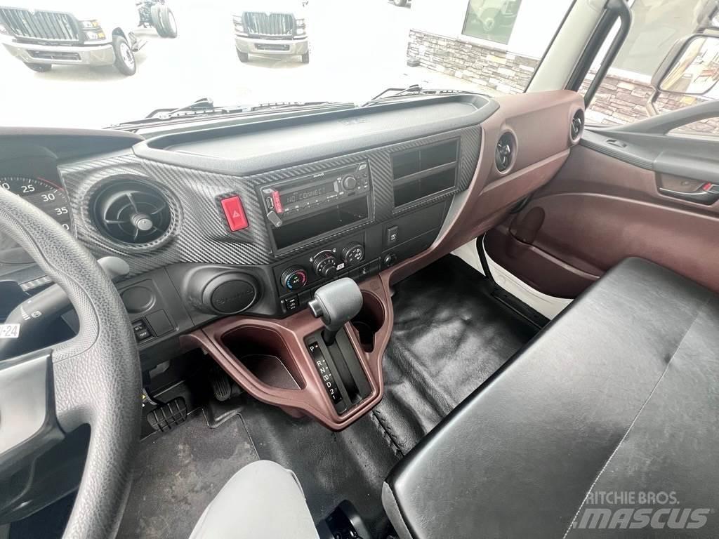 Hino L6 貨箱式卡車